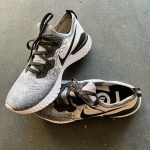 Nike Epic React Oreo